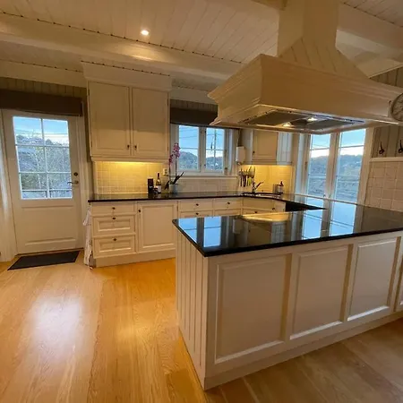 Seafront At Gjeving, Lyngor * Tvedestrand