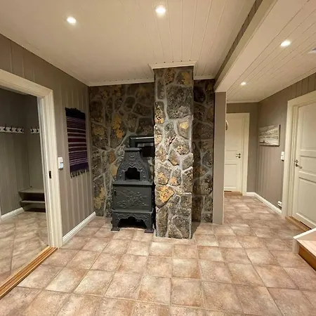 Seafront At Gjeving, Lyngor Villa *