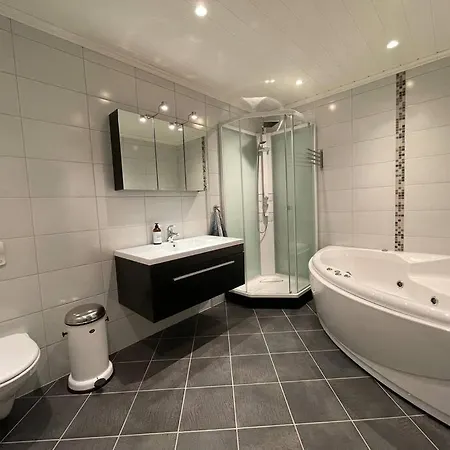 Seafront At Gjeving, Lyngor Villa