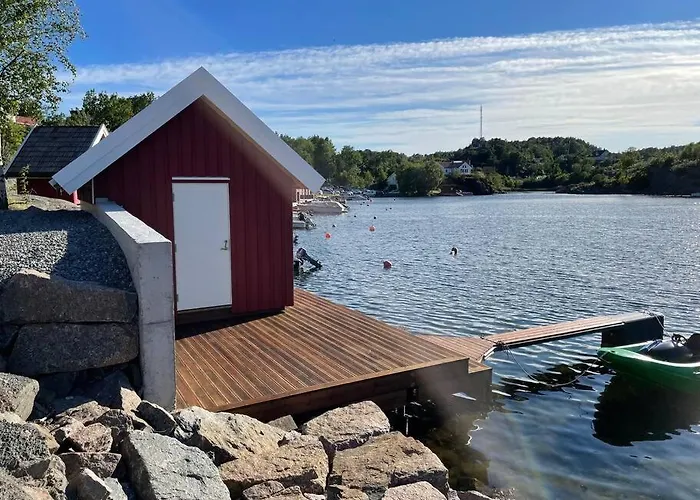 Seafront At Gjeving, Lyngor * Tvedestrand